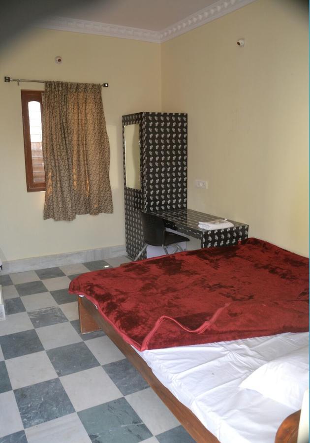 Hotel Vaibhav Raxaul エクステリア 写真